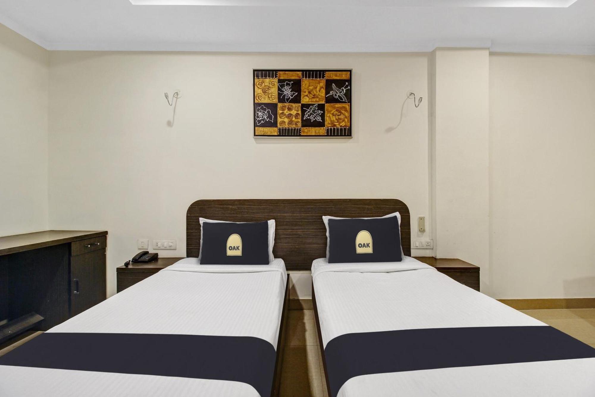 Hotel Super Townhouse Oak Lb Nagar Ramoji à Haïdarabad Extérieur photo
